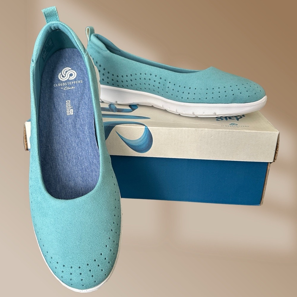 Clarks CloudSteppers Soft Cushioned Sz 9 Wide Aqua Blue New in Box Flats